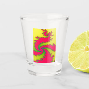 Chinesisches New Year Dragon Fraktal Schnapsglas