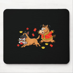 Chinesisches Pferd Belgischer Malinois Männer Frau Mousepad