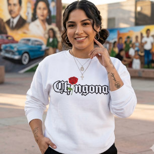 Chingona Rote Rose Nachname Shirt Pullover