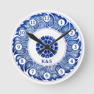 Chinoiserie blaues Porcerlain inspirierte eigene I Runde Wanduhr