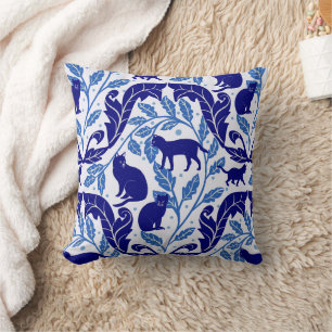 Chinoiserie Blue Black Cat-Whimsical Kissen