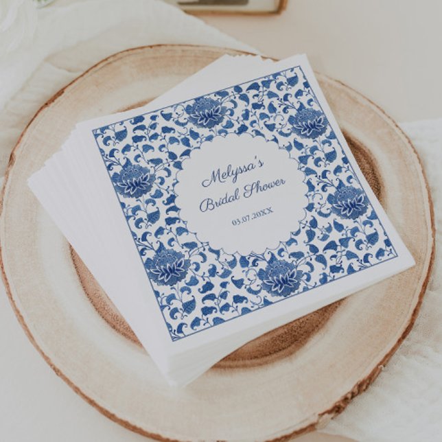 Chinoiserie Blue & White Floral Polterabend Serviette (Chinoiserie Chic bridal shower napkins featuring an all-over hand-painted blue and white print)