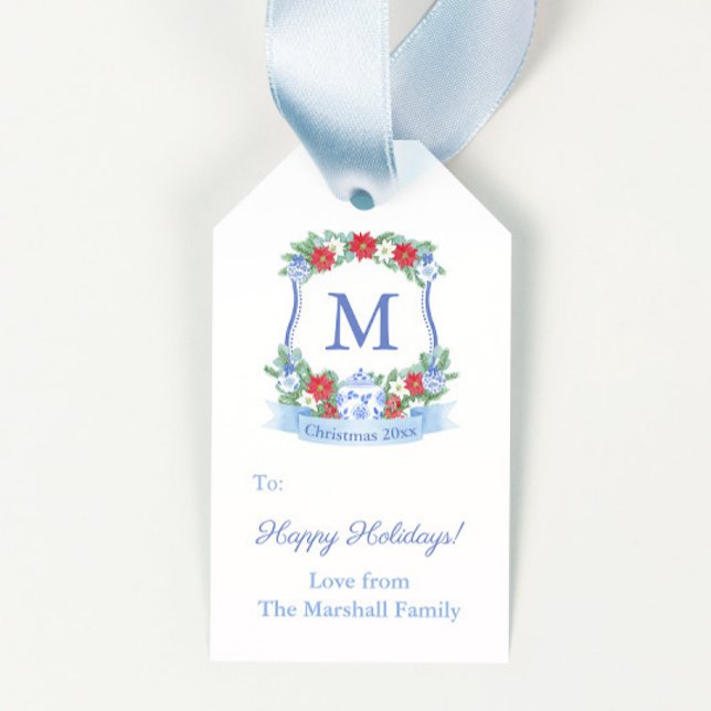 Chinoiserie Chic Poinsettia Wreath Frohe Weihnacht Geschenkanhänger (Red poinsettia blue and white chinoiserie monogram crest merry christmas gift tags)