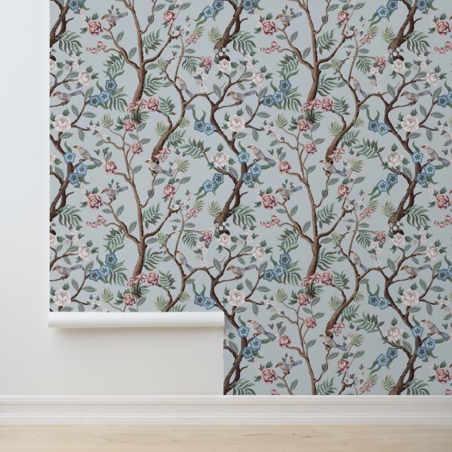 Chinoiserie Peony Blume, Bäume & Vögel Light Grau Tapete (Anwendung)