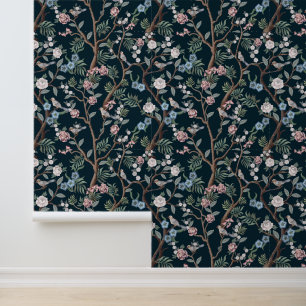 Chinoiserie-Pfingstrosenblumen, Bäume Vögel Dunkle Tapete