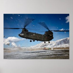 Chinook-Hubschrauber im Schnee Poster