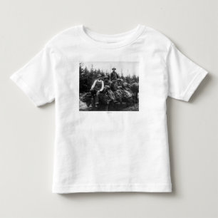 Chinook, WALogging CrewChinook, WA Kleinkind T-shirt