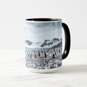 Chinstrap Penguin Colony Landscape Tasse