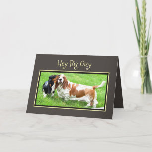 Chiot drôle et adulte de W/Basset "de carte de