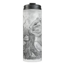 Chipmunk auf einem Thermal Tumbler