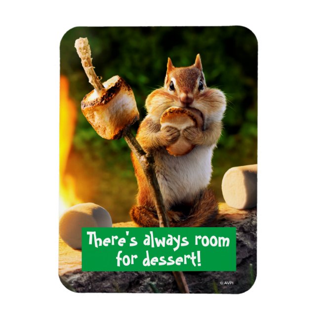 Chipmunk Eating Marshmallow Magnet (Vertikal)