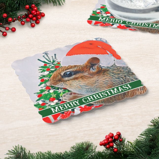 Chipmunk mit Weihnachtshut vor Baum Untersetzer (This paper coaster features a Christmas tree, chipmunk with Santa hat, and your custom text.)