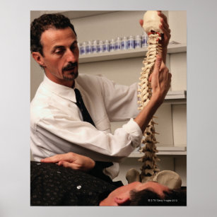 Chiropraktor und Patient Poster