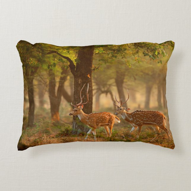 Chital oder cheetal, Achsachse, gepunktete Hirsche Dekokissen (Vorderseite)