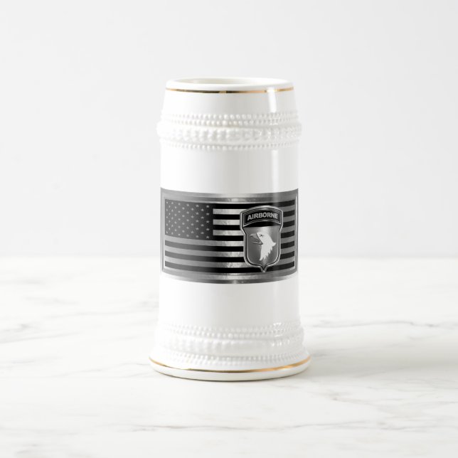 Chope À Bière 101e division aéroportée avec drapeau américain (Centre)