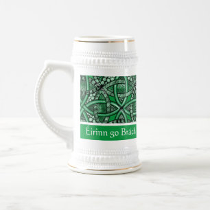 Chope À Bière Éirinn go Brách Kelly Green Celtic Knot