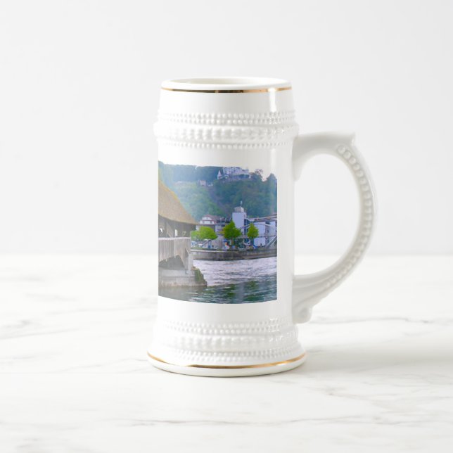 Chope À Bière La Suisse, luzerne, pont en bois médiéval (Droite)