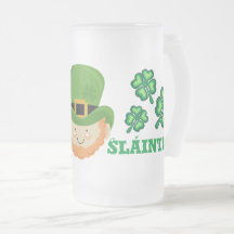 Sláinte ! Leprechaun irlandais et shamrock