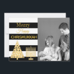 Chrismukkah Foto Schwarz-Weiß Streifen Gold Feiertagskarte<br><div class="desc">Fügen Sie Ihr Foto zu dieser lustigen Chrismukkah-Urlaubskarte in einem modernen Stil aus schwarz-weiß Streifen mit goldenen Akzenten für Weihnachten und Hanukkah kombiniert. Frohe Chrismukkah! Ersetzen Sie das Platzhalter-Foto durch Ihr eigenes Foto für eine personalisierte Karte. Die goldenen Polka Punkte Weihnachtsbaum und Menorah Designs auf der Vorderseite wiederholt sich wieder...</div>