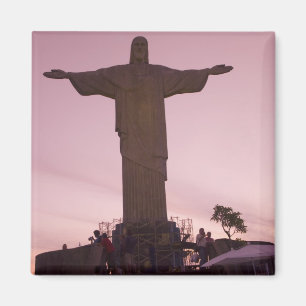 Christ Statue am Corcovado, nahe der Außenbezirke  Magnet