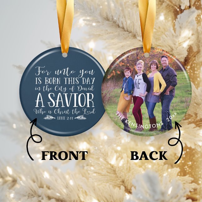 Christliche Weihnachtstypografie Blue Holiday Foto Keramik Ornament (Christian Christmas Typography Blue Holiday Photo Ceramic Ornament)