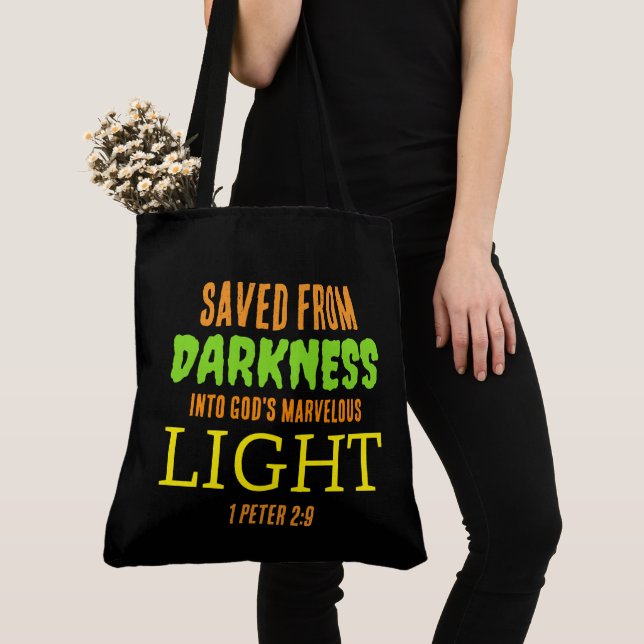 Christliches AntiHalloween GERETTET VON DARKNESS Tasche (Von Nahem)