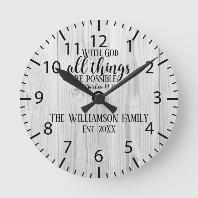 Christliches Geschenk rustikale Holzschrift Famili Runde Wanduhr (Vorderseite)