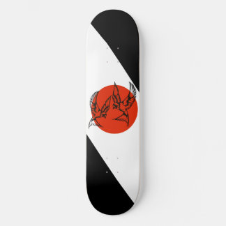 Christliches Skateboard Schwalben im Sonnenunterga