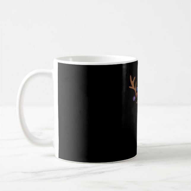Christmas Black Lab Essential T-Shirt Kaffeetasse (Links)