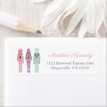 Christmas Black Nutcracker Ballet Rücksendeadresse<br><div class="desc">Handgemalt (von mir) Aquarell Afroamerikanischer Nutcracker Spielzeugsoldaten in rosa Lilie und Türkis dekorieren dieses lustige Retourenaufkleber-Design.</div>