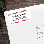 Christmas Candy Cane Whimsical Rücksendeadresse Adressaufkleber<br><div class="desc">Dieses Design zeichnet sich durch ein niedliches,  lustiges und lustiges Weihnachtsaufenthalt-Label aus,  das mit rot-weißem Bonbons gestreift ist,  eine einzigartige coole lustige Rücksendeadresse,  mit Zeitungsausgabe-Druckstil,  einem klassischen klassischen Druck,  Weihnachts-Weihnachtsmails,  einem stilvollen,  altmodischen,  Vintagen klassischen Zeitungspapier,  einem einfachen Weihnachtsaufenthalt-Aufkleber.</div>