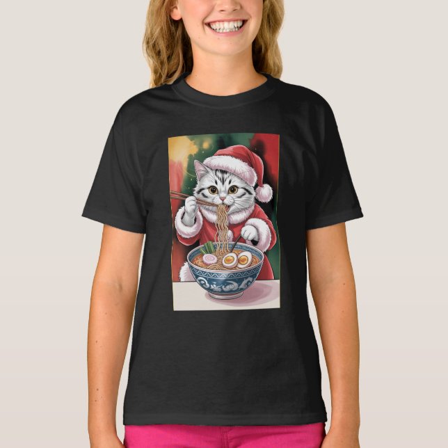 Christmas Cat Eating Ramen Holiday Tee (Vorderseite)