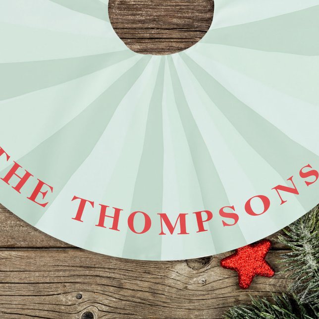 Christmas Cute Simple Red Green Striped Family  Polyester Weihnachtsbaumdecke (Simple green striped Christmas tree skirt with whimsical stripes. )