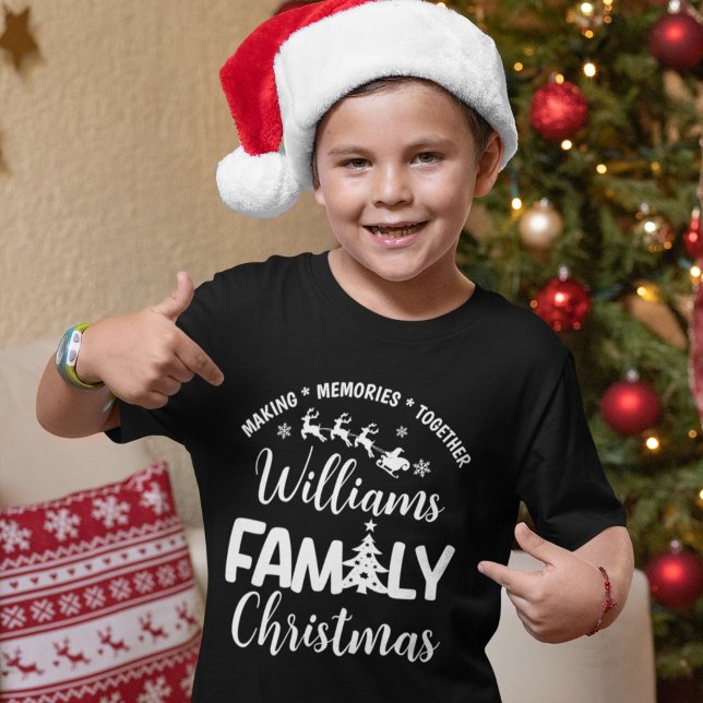 Christmas Family Reunion with Name T-Shirt (Von Creator hochgeladen)