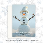 Christmas Golf Ball Snowman Feiertagskarte<br><div class="desc">Niedliche, moderne Urlaubskarte mit einem glücklichen kleinen Schneemann aus gestapelten Golfbällen. Zurück enthält eine personalisierbare Meldung. Wünschen Sie Ihren Freunden und Ihrer Familie einen angenehmen Urlaub mit einem Hauch von Ihrem Lieblingssport - Golf. Benötigen Sie Hilfe bei der Personalisierung oder Anpassung? Melde Dich bei uns. Wir helfen Ihnen gerne weiter....</div>