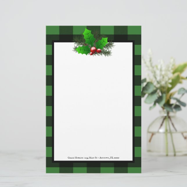 Christmas Holly Buffalo Kariertes Personalisiertes Briefpapier (Stehend Vorderseite)