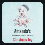 Christmas Husky Hund in einer Weihnachtsmannmütze  Quadratischer Aufkleber<br><div class="desc">Leckereien von Hunden stellen Aufkleber mit einer whimsikalen und niedlichen Aquarellmalerei eines Husky-Hundes mit blauer Weihnachtsmannmütze her.</div>