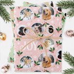 Christmas Joy Snowflake Foto Collage Pink 3 Set Geschenkpapier Set<br><div class="desc">"Möchten Sie Freude" Spaß und stilvolle Packpapier Set! Drei bearbeitbare Vorlagen, jede personalisiert mit sechs Fotos Ihrer Familie, Freunde oder Haustiere. Sie können auch einen anderen Namen auf jedem Blatt angeben. Ein festliches Muster mit Schneeball gerahmten Fotografien, festlichen Blätter, Beeren, Schnee, Schneeflocken und Sternen. Eine individuelle Geschenkpackung ist eine tolle...</div>