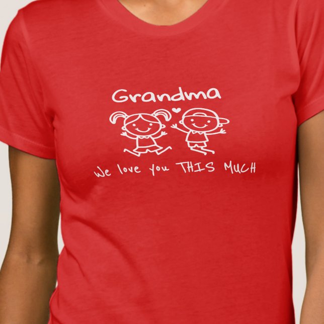 Christmas Love You Grandma Fun Graphic Gift T-Shirt (Von Creator hochgeladen)