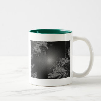 Christmas Poinsettia Black and Grey II Zweifarbige Tasse