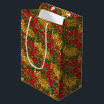 Christmas Poinsettia-GIFT BAG, Gold-M Mittlere Geschenktüte<br><div class="desc">Weihnachten Poinsettia-Geschenktasche - Eine Weihnachtspoinsettia Blume mit rot, grün und goldfarbenen Glitzer. Die Poinsettia ist in ein Allover-Hintergrundmuster gekachelt. Der Hintergrund ist der goldene Glitzer. Dieses Design ist in Rot, Grün oder Gold erhältlich.</div>