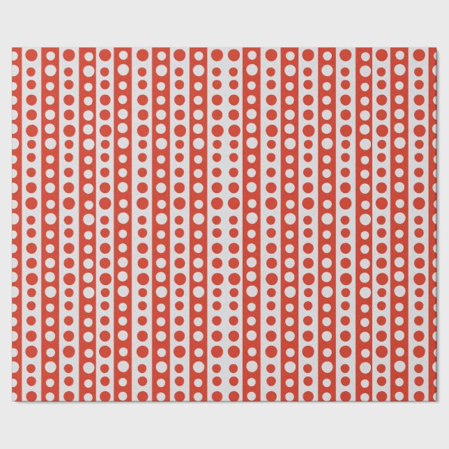 Christmas Red and White Polka Dots Geschenkpapier (Saum)