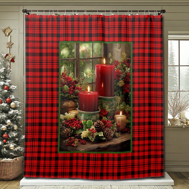 Christmas Red Plaid Red Candles Pine Cones Duschvorhang (Von Creator hochgeladen)
