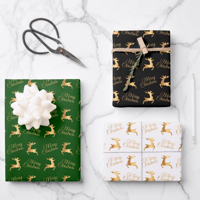 Christmas Reindeers on Green, Black and White Geschenkpapier Set (Vorderseite)