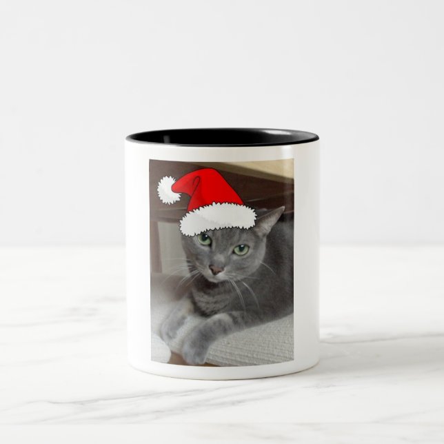 Christmas Russian Blue Gray Cat Zweifarbige Tasse (Mittel)