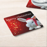 Christmas Santa Bunny Rechteckiger Pappuntersetzer<br><div class="desc">Der kleine flauschige Hase ist auf einem roten Weihnachtsgebirge mit einer Weihnachtsmannmütze und wünscht Ihnen ein frohes Weihnachtsfest.</div>