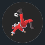 Christmas Santa Soccer Runder Aufkleber<br><div class="desc">Weihnachten Weihnachtsball Fahrrad Kick Xmas Jungs Männer Ball Sport</div>