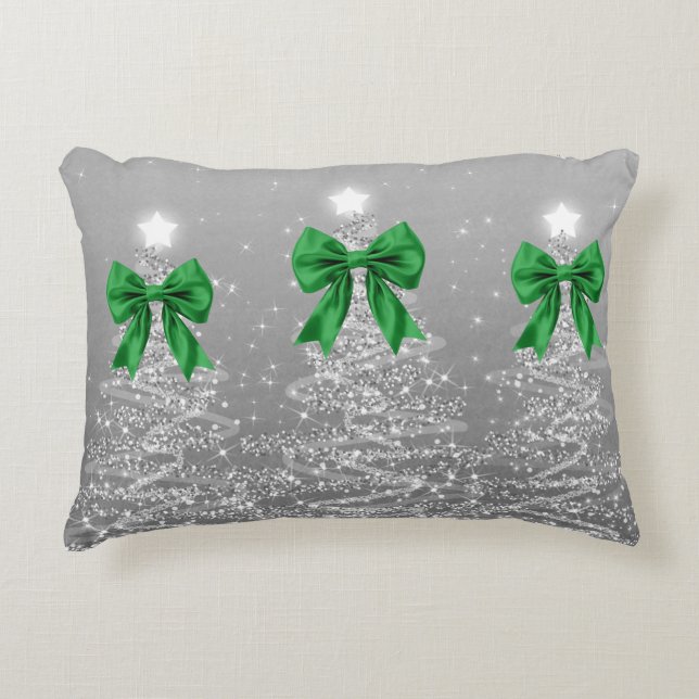 Christmas Sparkling Trees Silver Faux Green Bow  Dekokissen (Vorderseite)