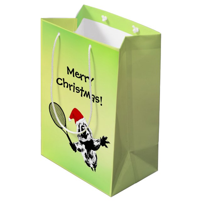 Christmas Tennis Quokka Geschenktasche Mittlere Geschenktüte (Rückseite Schrägansicht)
