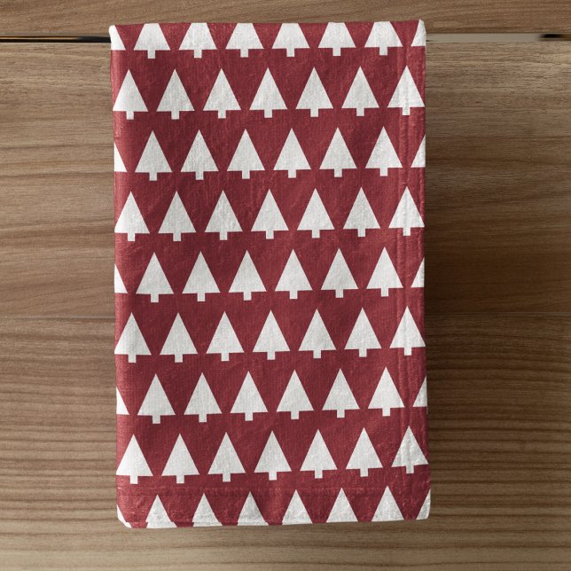 Christmas Tree Pattern Geometric | Scandi Dark Red Handtuch (Von Creator hochgeladen)
